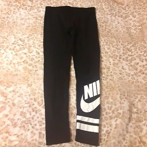 NIKE girls black legging size large
